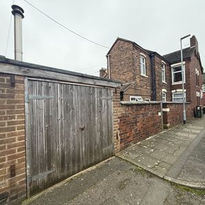 Photo 18- click for photo gallery